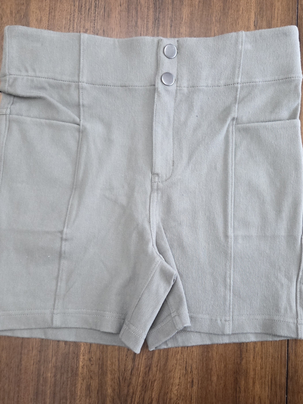 Rae Mode High-Waist Olive Green  Shorts-Size Large